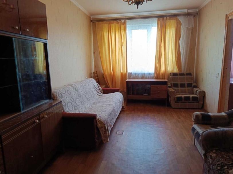 Квартира, 4-кімн., Харьков, 522м/р, Непокоренных (Героев Труда)