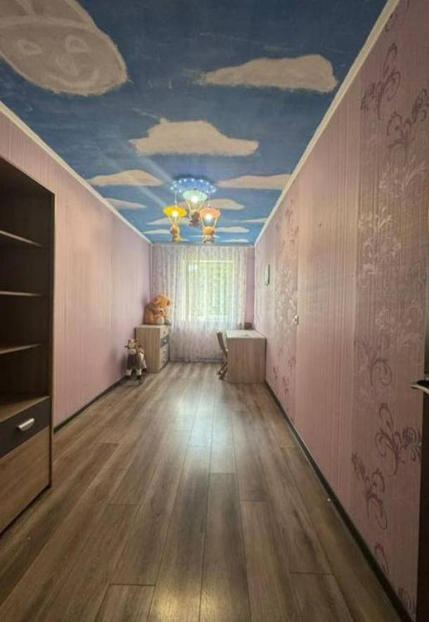 Квартира, 3-кімн., Харьков, Бавария, Ново-Баварский пр.