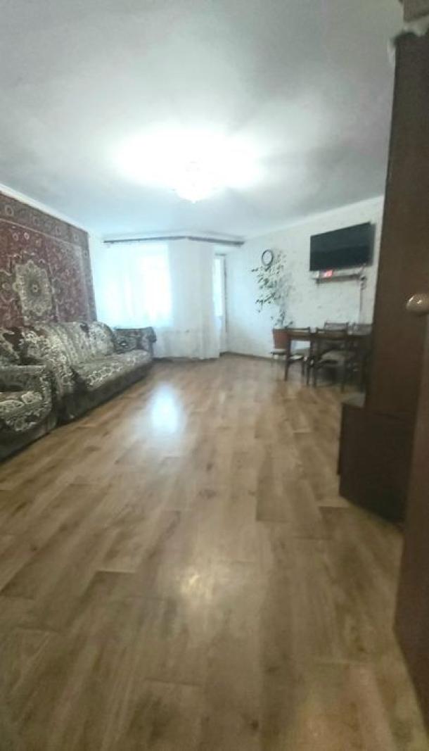 Квартира, 3-кімн., Харьков, Новые Дома, Льва Ландау пр.
