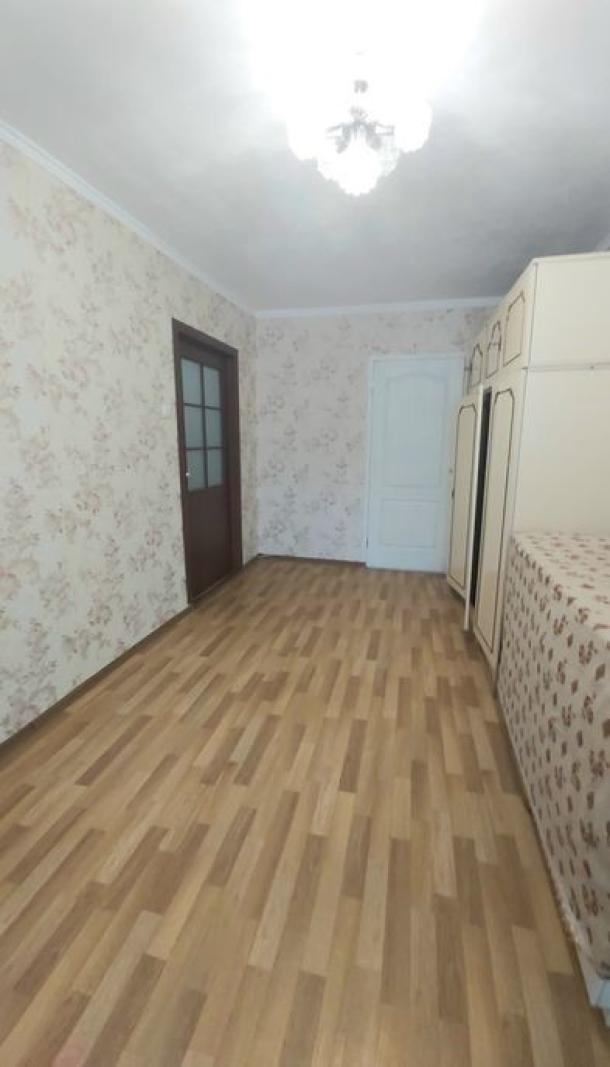 Квартира, 3-кімн., Харьков, Новые Дома, Льва Ландау пр.
