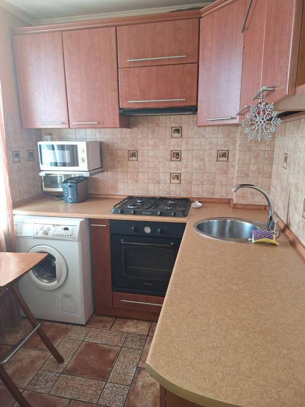 Квартира, 1-кімн., Харьков, 522м/р, Непокоренных (Героев Труда)