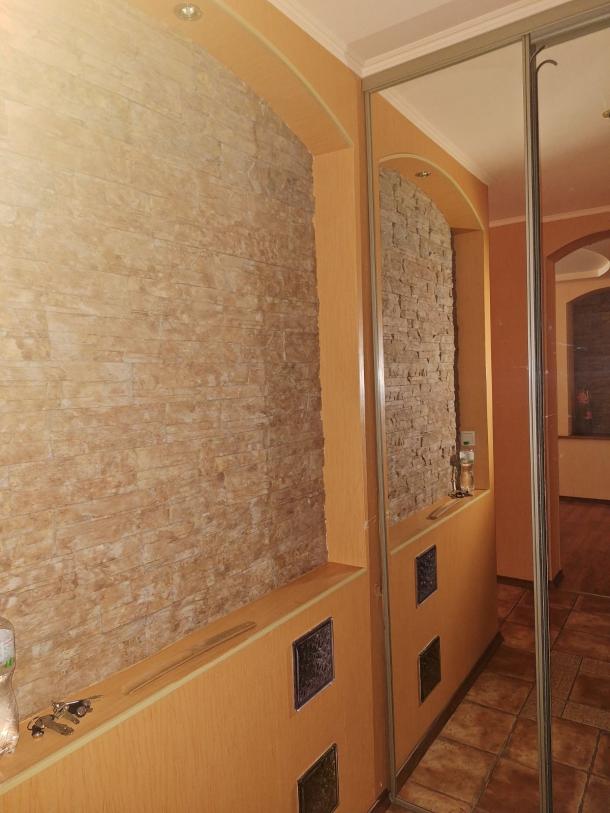 Квартира, 1-кімн., Харьков, 522м/р, Непокоренных (Героев Труда)
