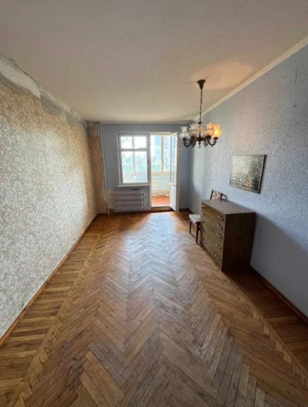 Квартира, 3-кімн., Харьков, 522м/р, Академика Павлова
