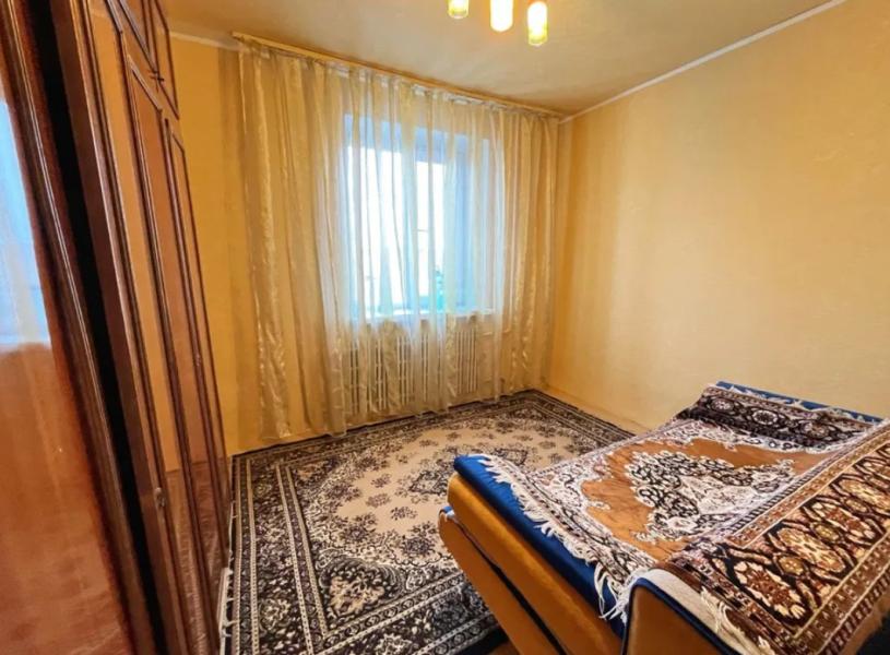 Квартира, 4-кімн., Харьков, Павлово Поле, Деревянко
