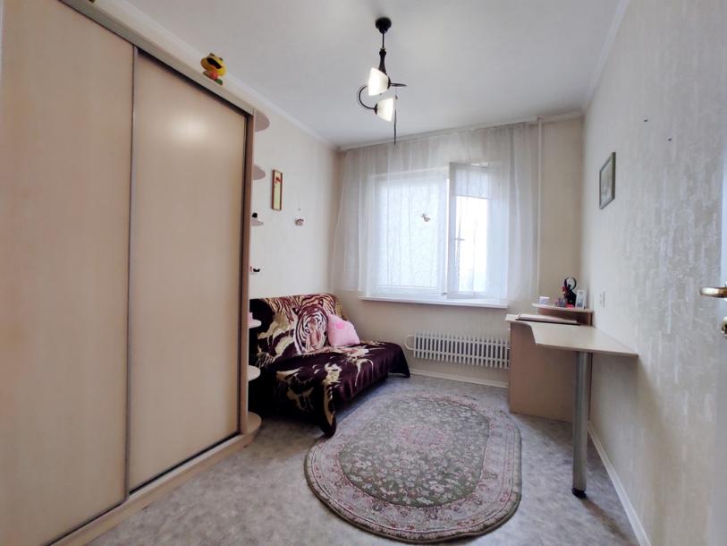 Квартира, 2-кімн., Харьков, 615м/р, Гвардейцев Широнинцев