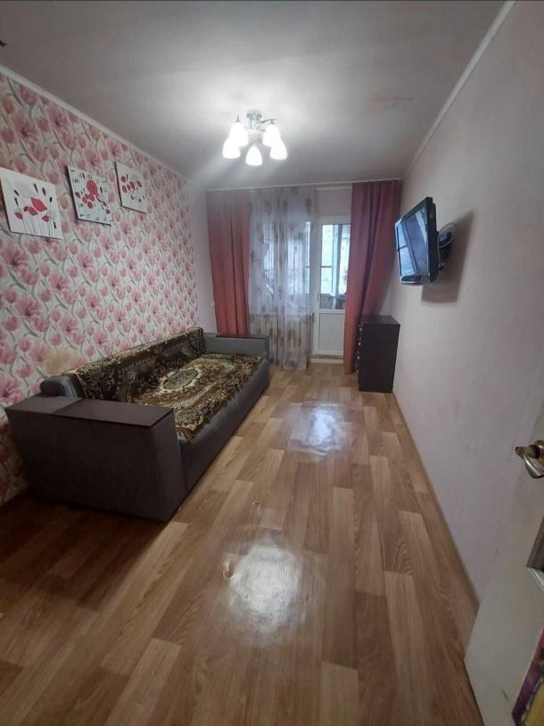 Квартира, 3-кімн., Харьков, Гагарина метро , Аэрокосмический просп. (Гагарина проспект)
