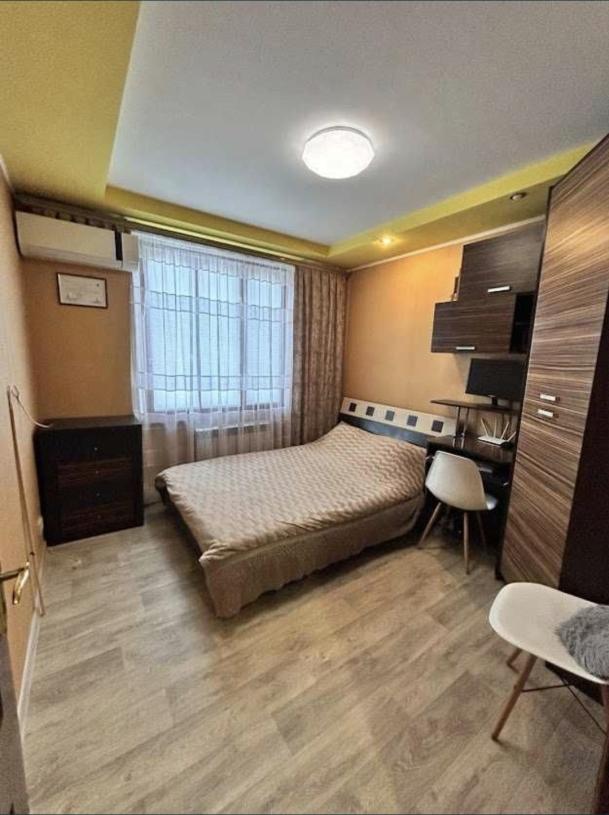 Квартира, 2-кімн., Харьков, Залютино, Борзенко