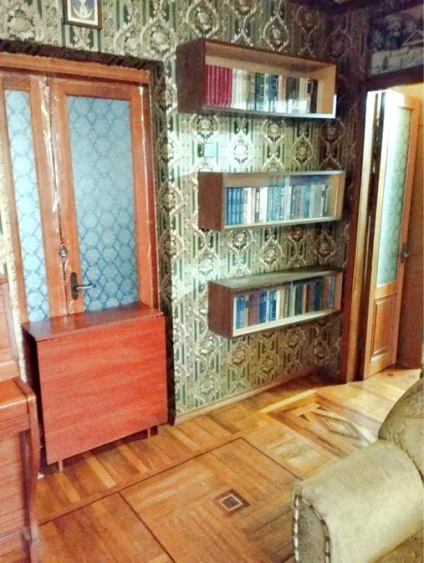 Квартира, 3-кімн., Харьков, Гагарина метро , Аэрокосмический просп. (Гагарина проспект)