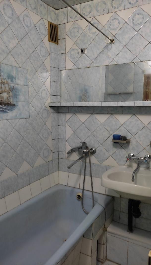 Квартира, 2-кімн., Харьков, 606м/р, Тракторостроителей просп.