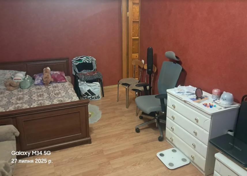 Квартира, 2-кімн., Харьков, 524м/р, Непокоренных (Героев Труда)