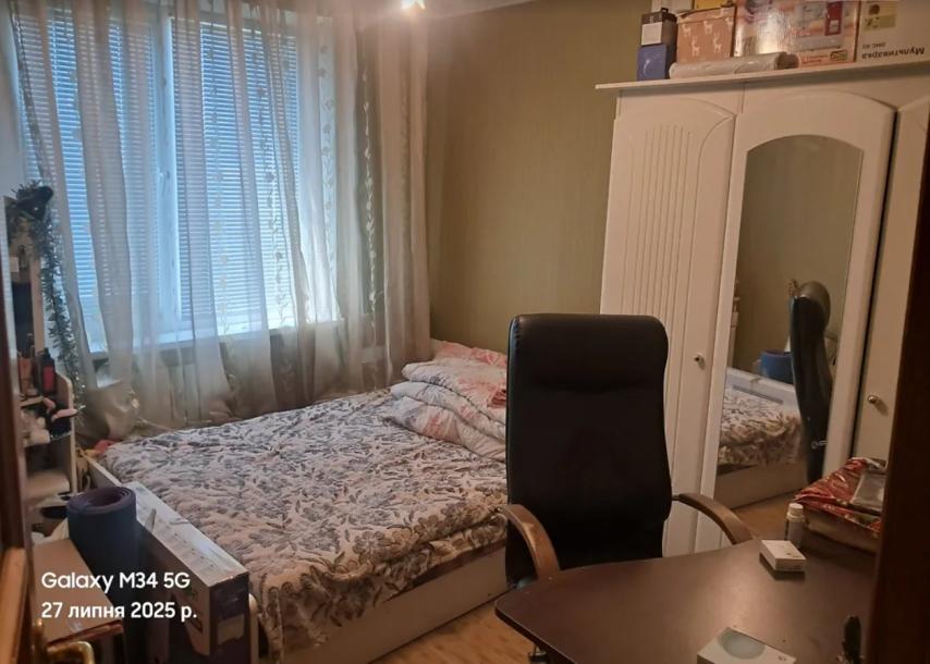 Квартира, 2-кімн., Харьков, 524м/р, Непокоренных (Героев Труда)