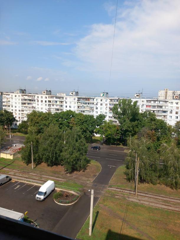 Гостинка, Харьков, 606м/р, Тракторостроителей просп.