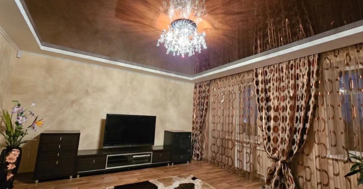 Квартира, 3-кімн., Харьков, Павловка, Залесская