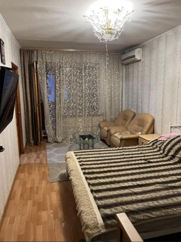 Квартира, 3-кімн., Харьков, Гагарина метро , Вернадского