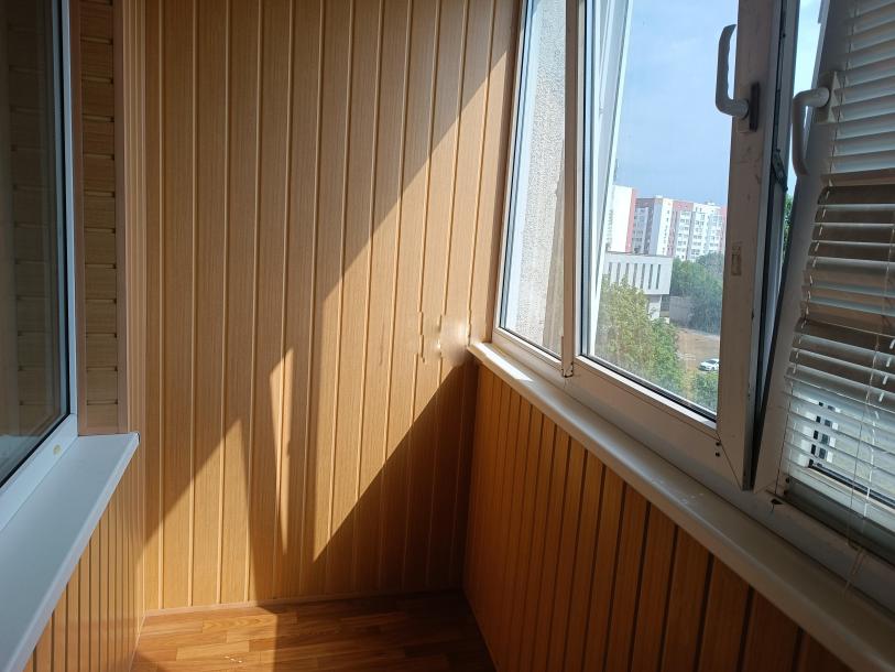 Квартира, 4-кімн., Харьков, 626м/р, Амосова