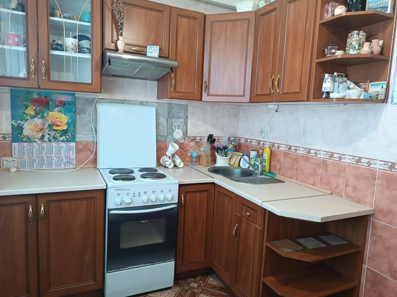 Квартира, 4-кімн., Харьков, 626м/р, Амосова