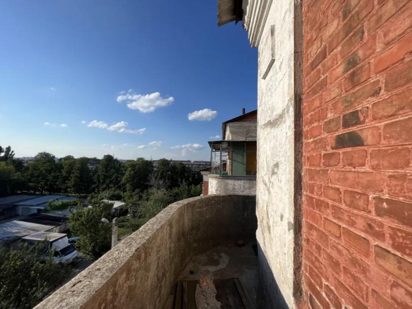 Квартира, 3-кімн., Харьков, Артема поселок, Морозова