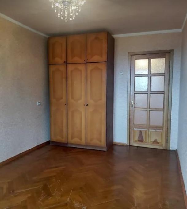 Квартира, 3-кімн., Харьков, Павлово Поле, 23 Августа