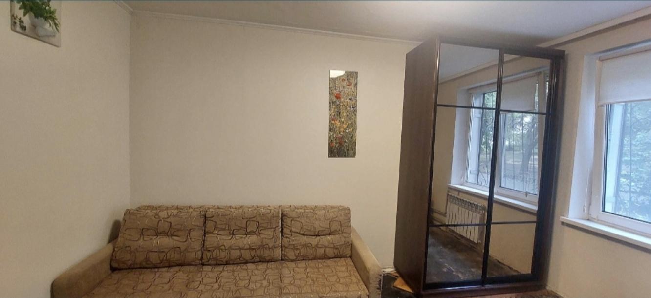 Квартира, 3-кімн., Харьков, 533м/р, Непокоренных (Героев Труда)