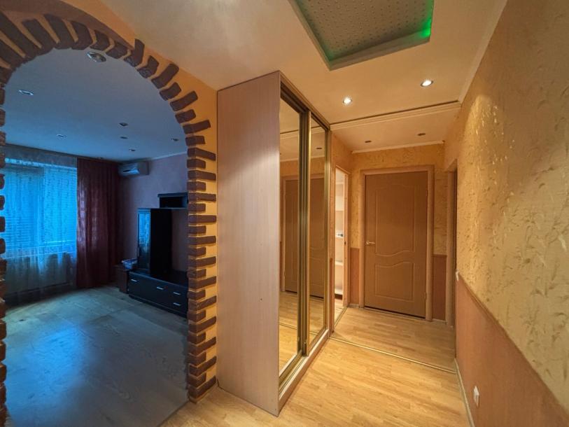 Квартира, 3-кімн., Харьков, 624м/р, Амосова