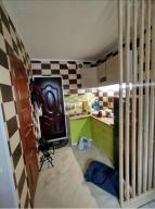 гостинка, Харьков, Рогань жилмассив, Роганская