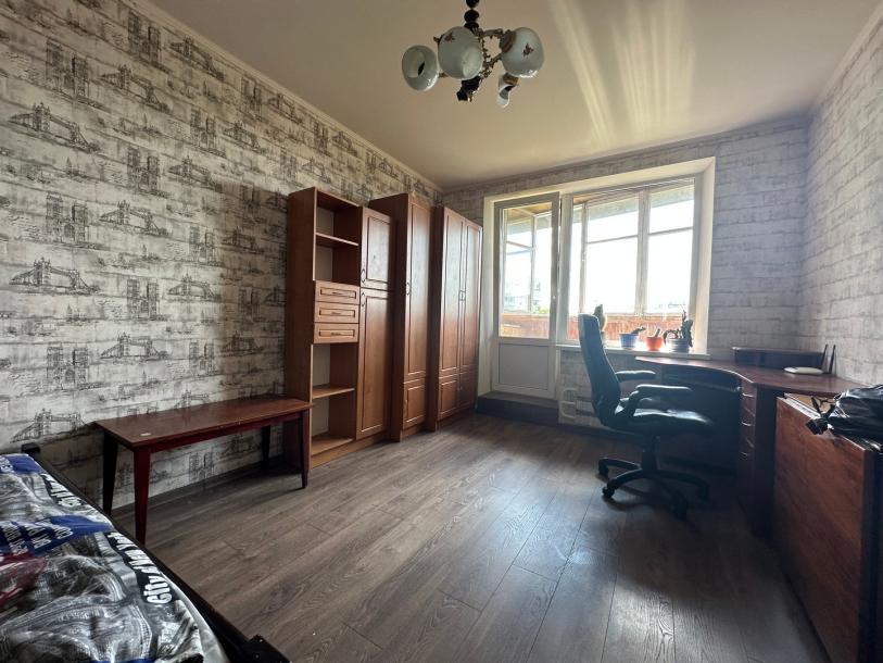 Квартира, 3-кімн., Харьков, 520м/р, Академика Павлова