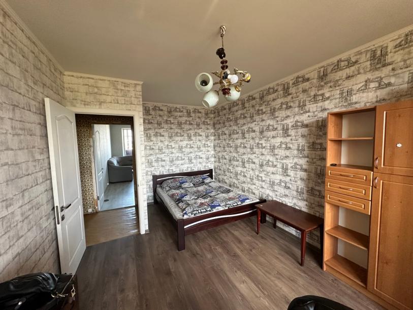 Квартира, 3-кімн., Харьков, 520м/р, Академика Павлова