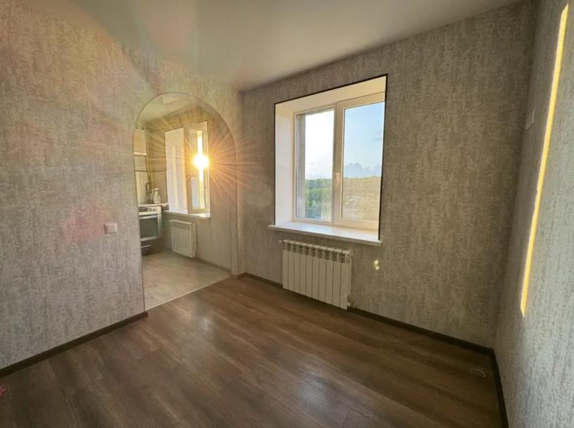 Квартира, 3-кімн., Кочеток, Чугуевский район, Гагарина в-зд