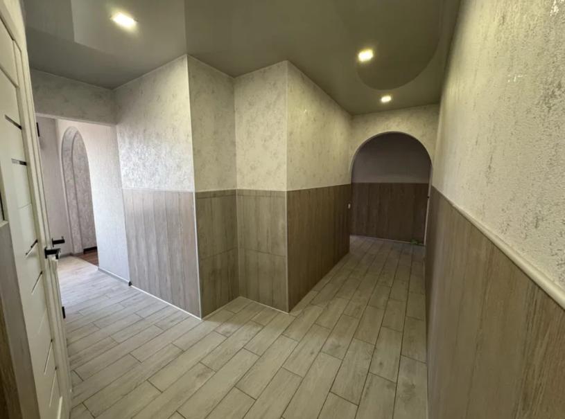 Квартира, 3-кімн., Кочеток, Чугуевский район, Гагарина в-зд