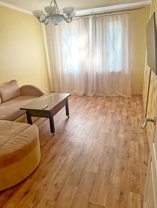 Квартира, 3-кімн., Харьков, 604м/р, Салтовское шоссе