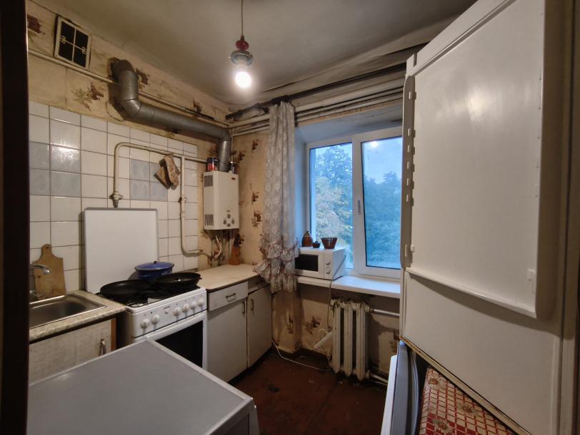 Квартира, 3-кімн., Харьков, Южный Вокзал, Верховский пер.
