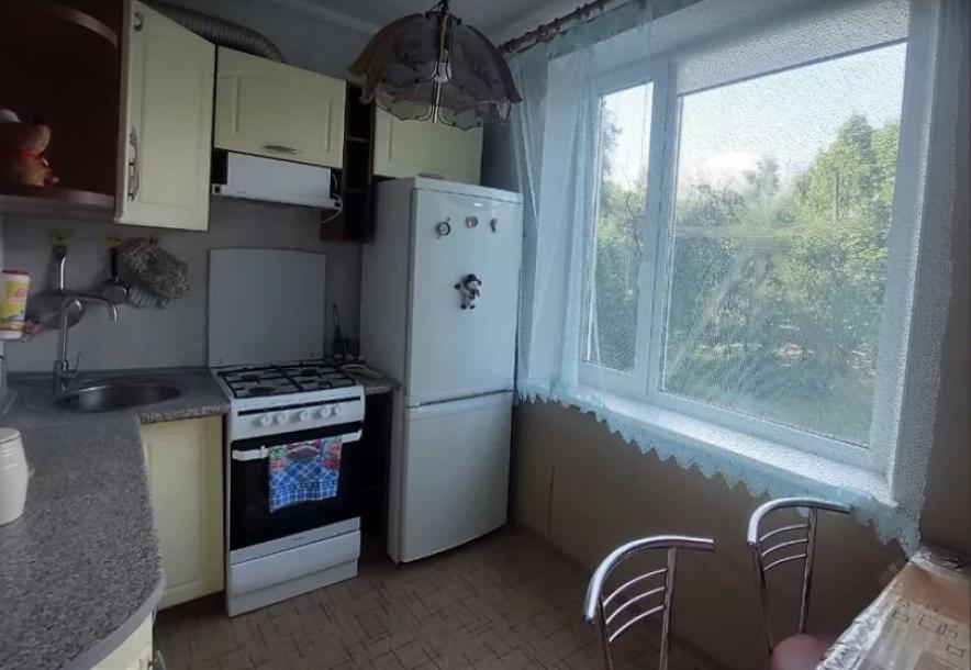 Квартира, 2-кімн., Харьков, 606м/р, Непокоренных (Героев Труда)