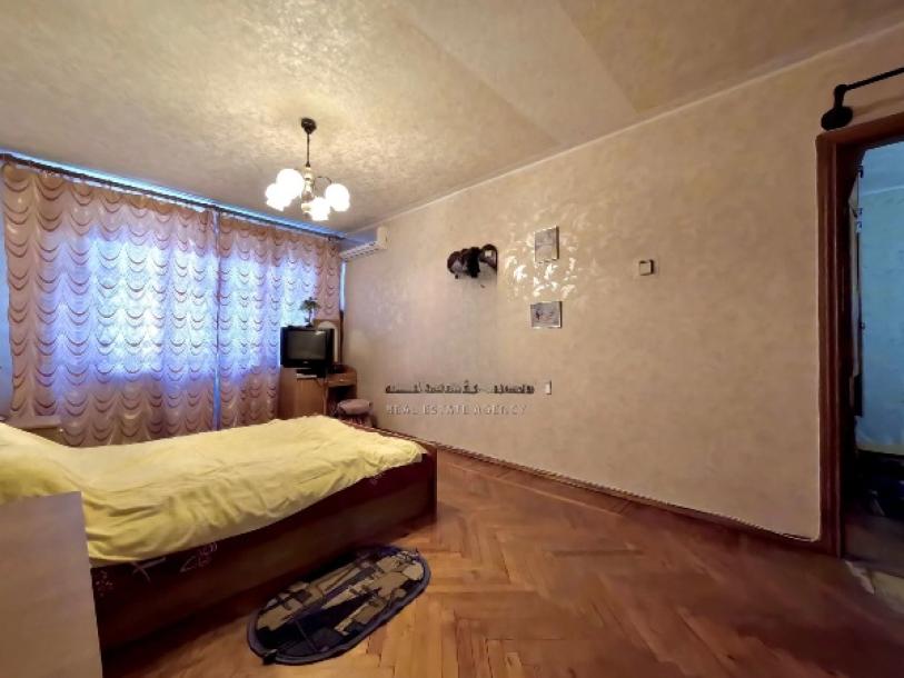 Квартира, 3-кімн., Харьков, 604м/р, Салтовское шоссе