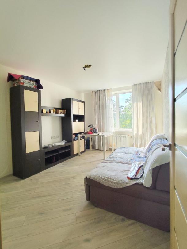 Квартира, 3-кімн., Харьков, 531м/р, Тракторостроителей просп.