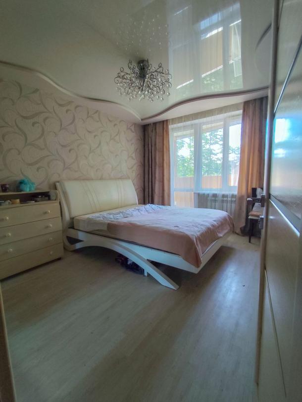 Квартира, 3-кімн., Харьков, 531м/р, Тракторостроителей просп.