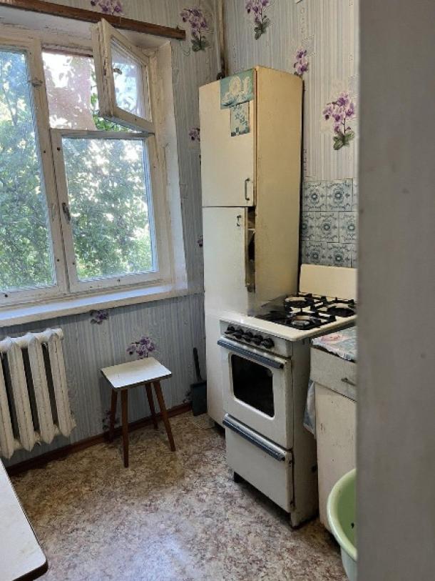 Квартира, 2-кімн., Харьков, 605м/р, Гвардейцев Широнинцев