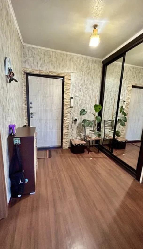 Квартира, 2-кімн., Харьков, 533м/р, Непокоренных (Героев Труда)