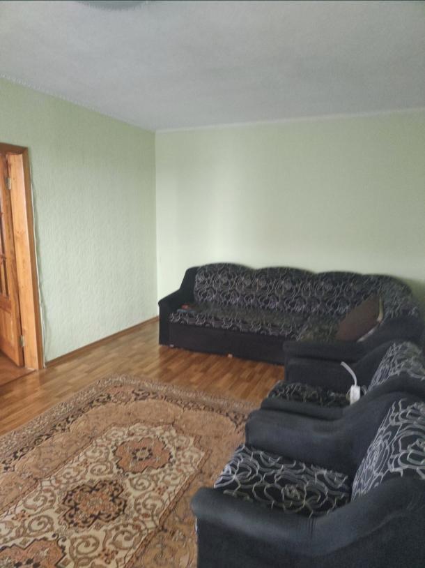 Квартира, 2-кімн., Харьков, Песочин, Квартальная
