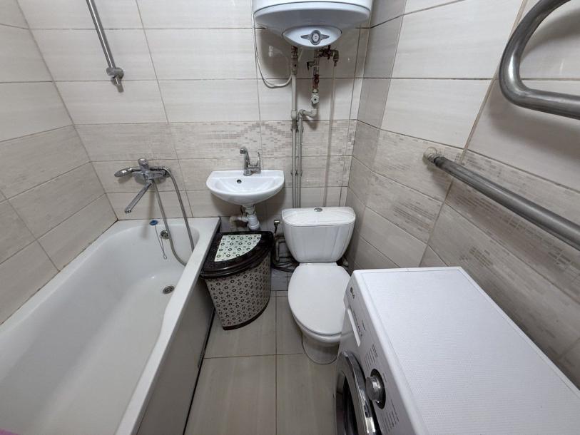 Квартира, 1-кімн., Харьков, 533м/р, Тракторостроителей просп.