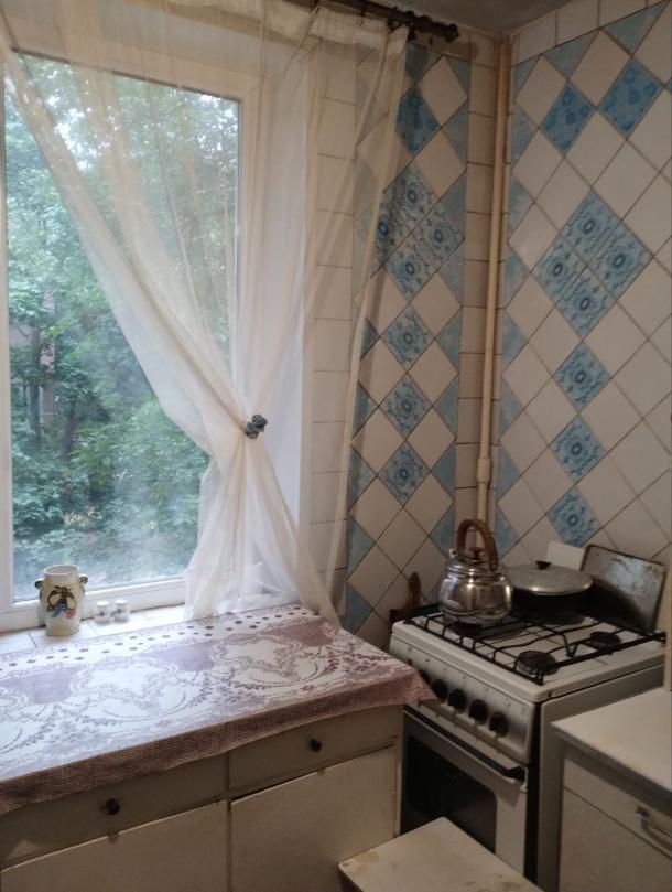 Квартира, 3-кімн., Харьков, 533м/р, Тракторостроителей просп.