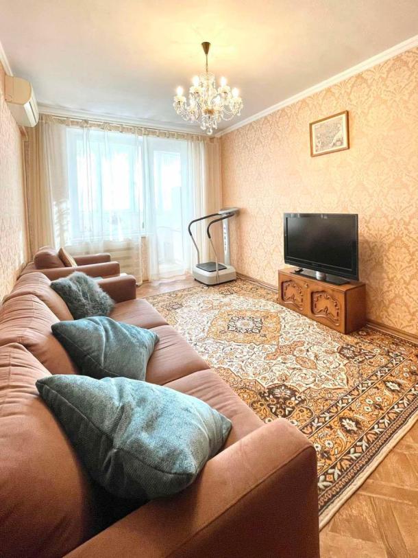Квартира, 2-кімн., Харьков, 608м/р, Гвардейцев Широнинцев