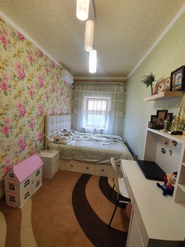 Квартира, 3-кімн., Харьков, Одесская, Аэрокосмический просп. (Гагарина проспект)
