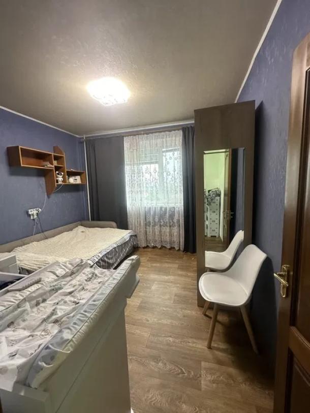 Квартира, 2-кімн., Харьков, 615м/р, Гвардейцев Широнинцев