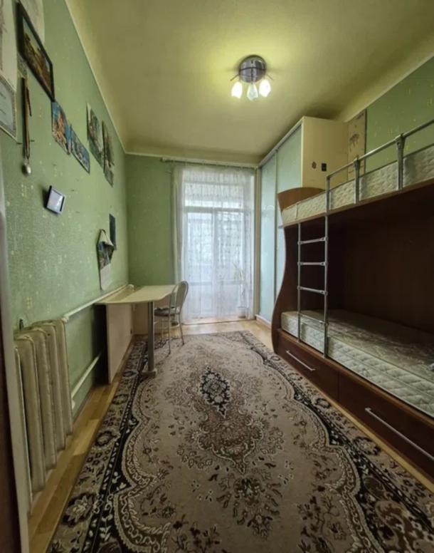 Квартира, 3-кімн., Харьков, Лысая Гора, Горная