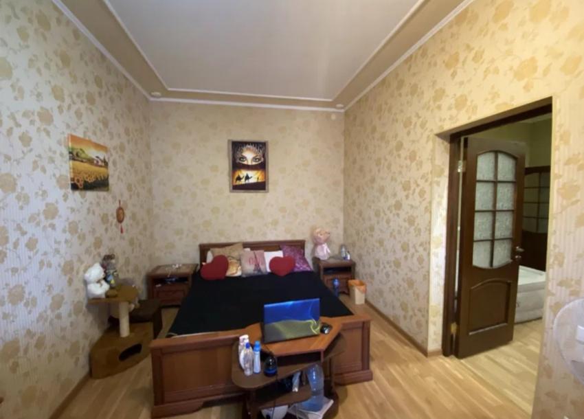 Квартира, 3-кімн., Харьков, Центр, Гиршмана