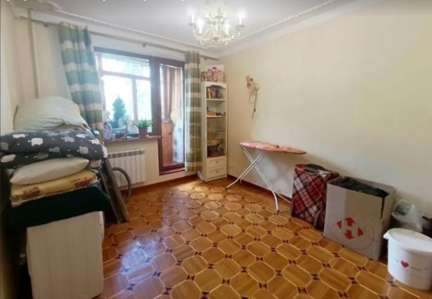 Квартира, 3-кімн., Харьков, Алексеевка, Ахсарова