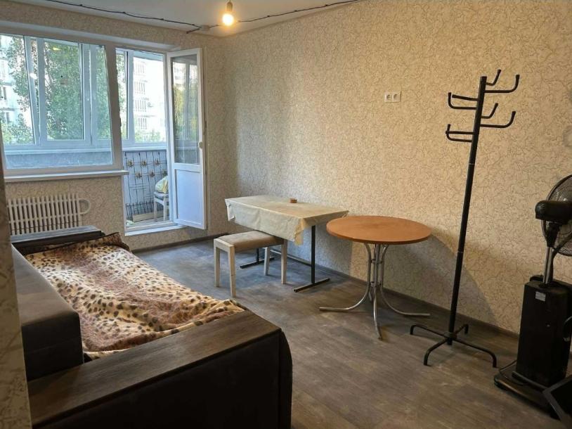 Квартира, 2-кімн., Харьков, 5 Северная Салтовка, Гвардейцев Широнинцев