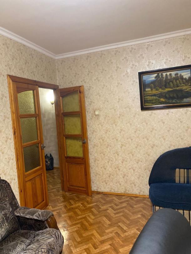 Квартира, 3-кімн., Харьков, 606Ам/р, Светлая