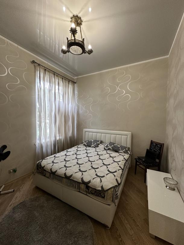 Квартира, 3-кімн., Харьков, Центральный рынок метро, Полтавский Шлях