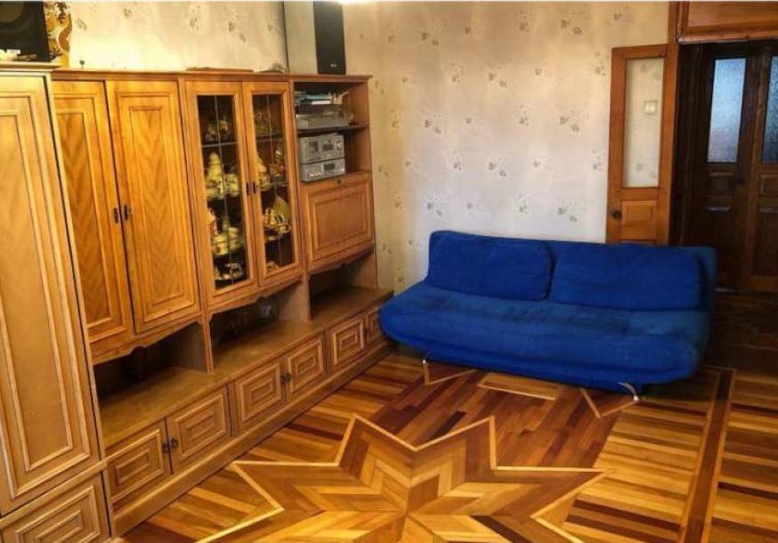 Квартира, 3-кімн., Харьков, 522м/р, Академика Барабашова